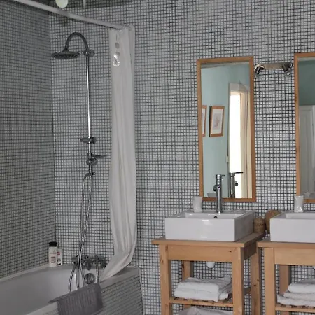 Le Moulin Pastelier Bed & Breakfast *