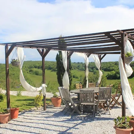 Le Moulin Pastelier Bed & Breakfast *