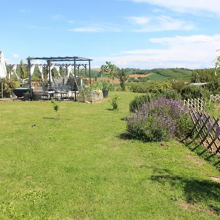 Le Moulin Pastelier Bed & Breakfast *