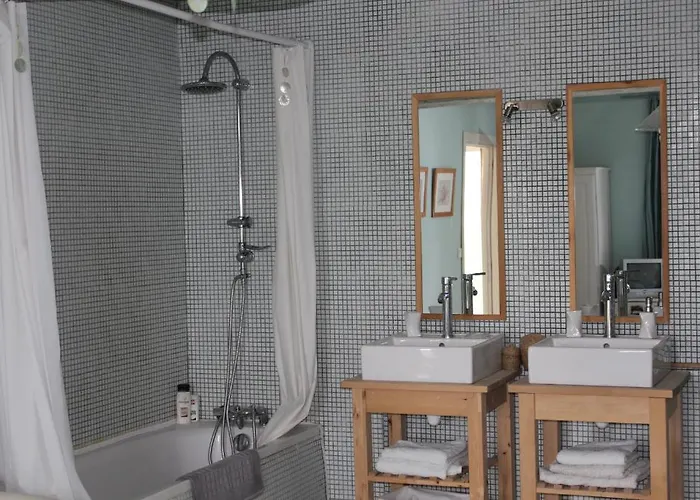 Le Moulin Pastelier Bed & Breakfast *