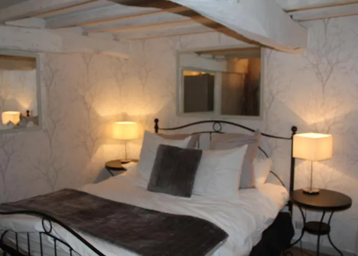 Le Moulin Pastelier Bed & Breakfast *