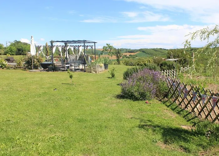 Le Moulin Pastelier Bed & Breakfast *